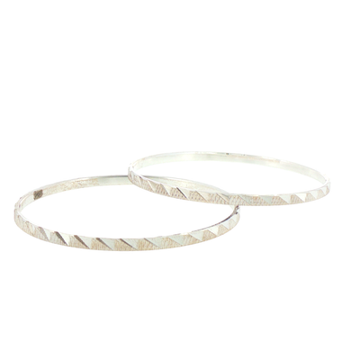Silver Textured Diagonal Pattern Bangles (Set of 2)