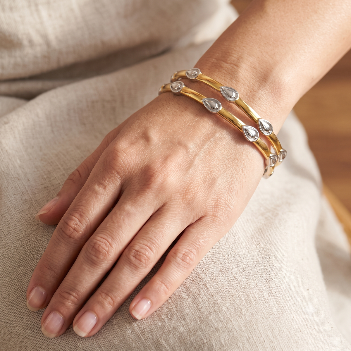 Silver Two-Tone Teardrop Accent Bangle (Set of 2)
