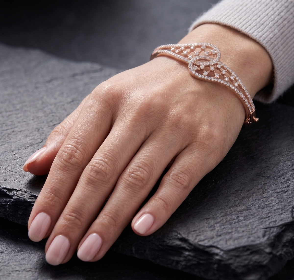 Rose Gold Filigree Lattice Bangle Bracelet